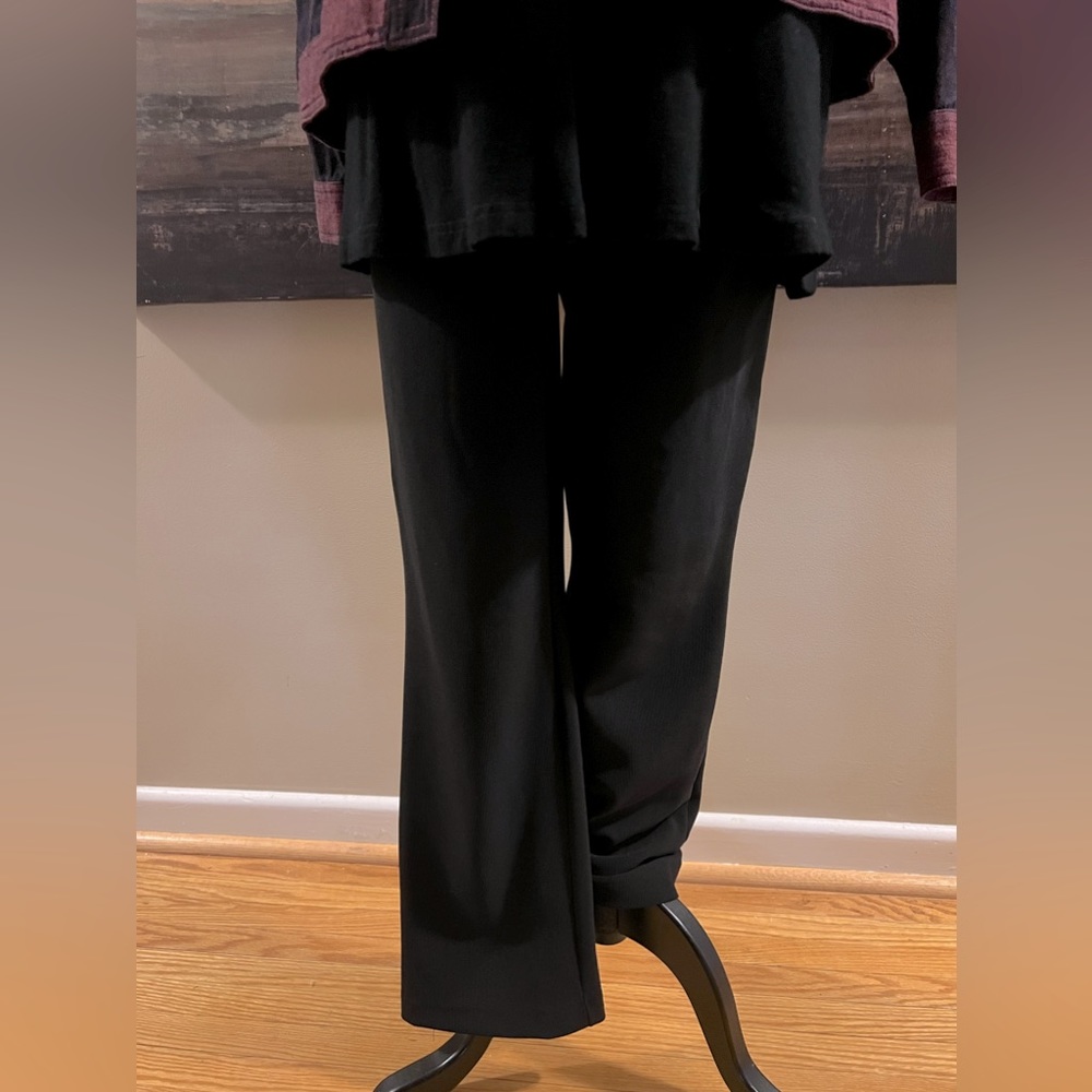 Thyme Maternity black. Stretch pant